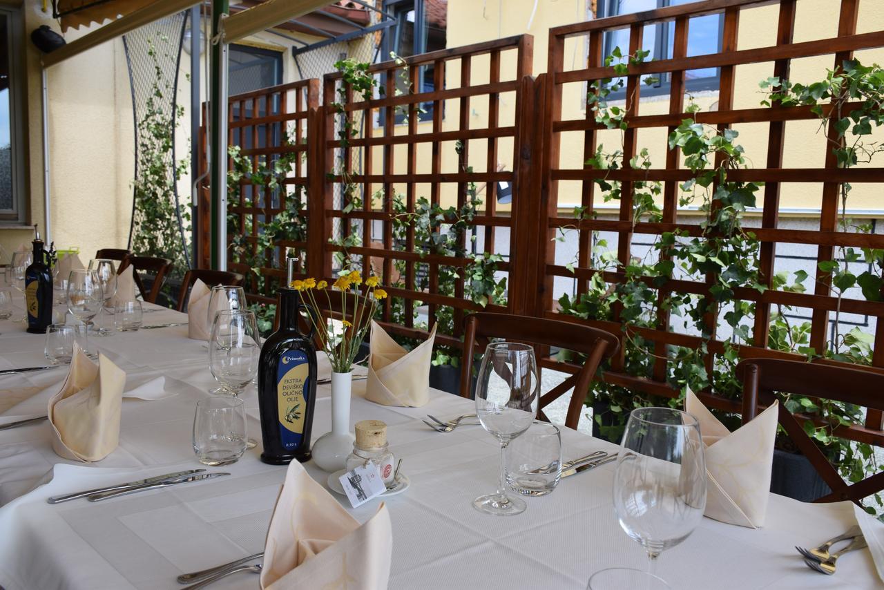 Restaurant Bric Dekani Dış mekan fotoğraf