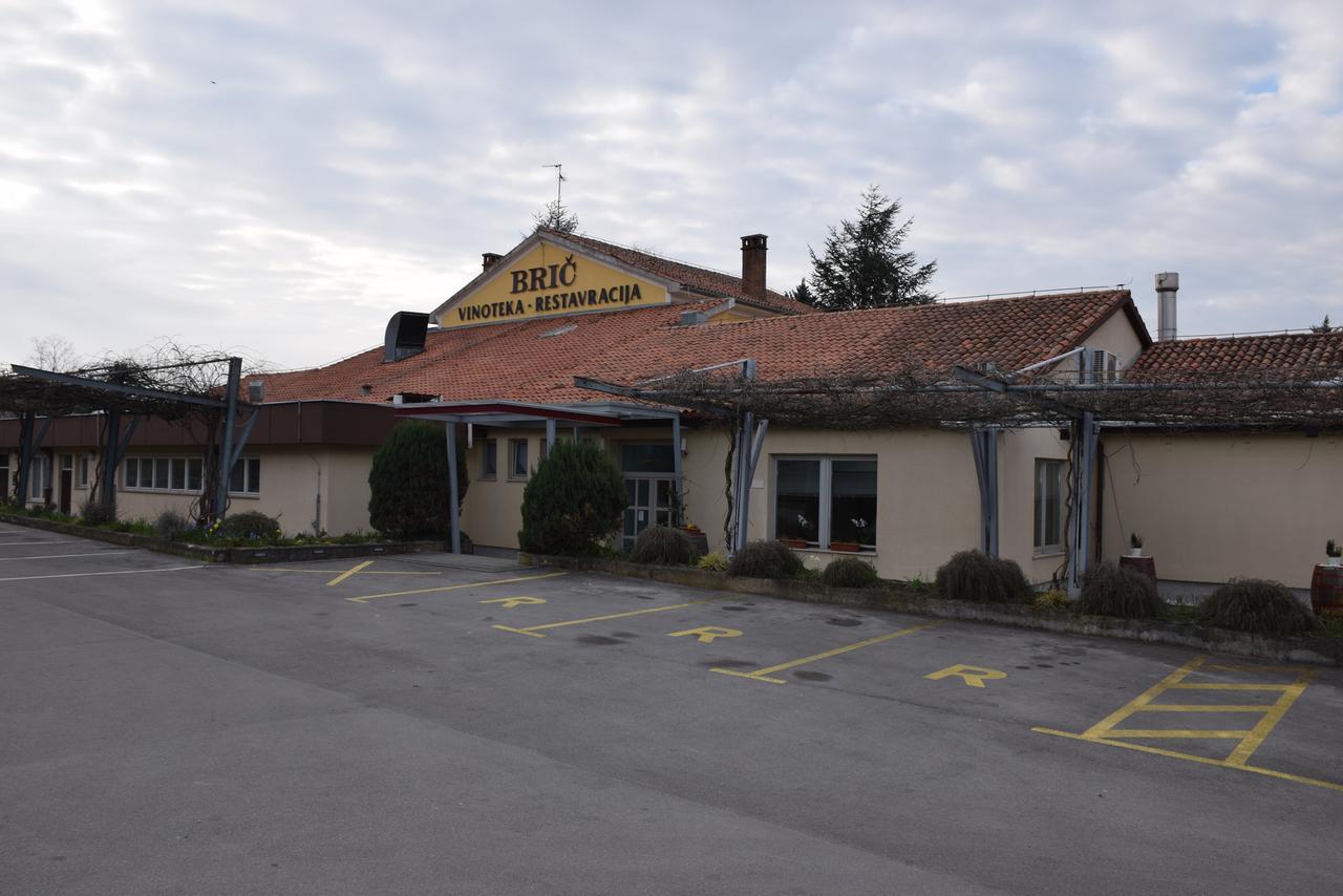Restaurant Bric Dekani Dış mekan fotoğraf